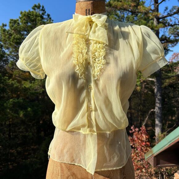 Vintage 40s/50s Yellow Sheer Chiffon Micro Pleat Ruffled Lace Puff Sleeve Blouse - Picture 2 of 10